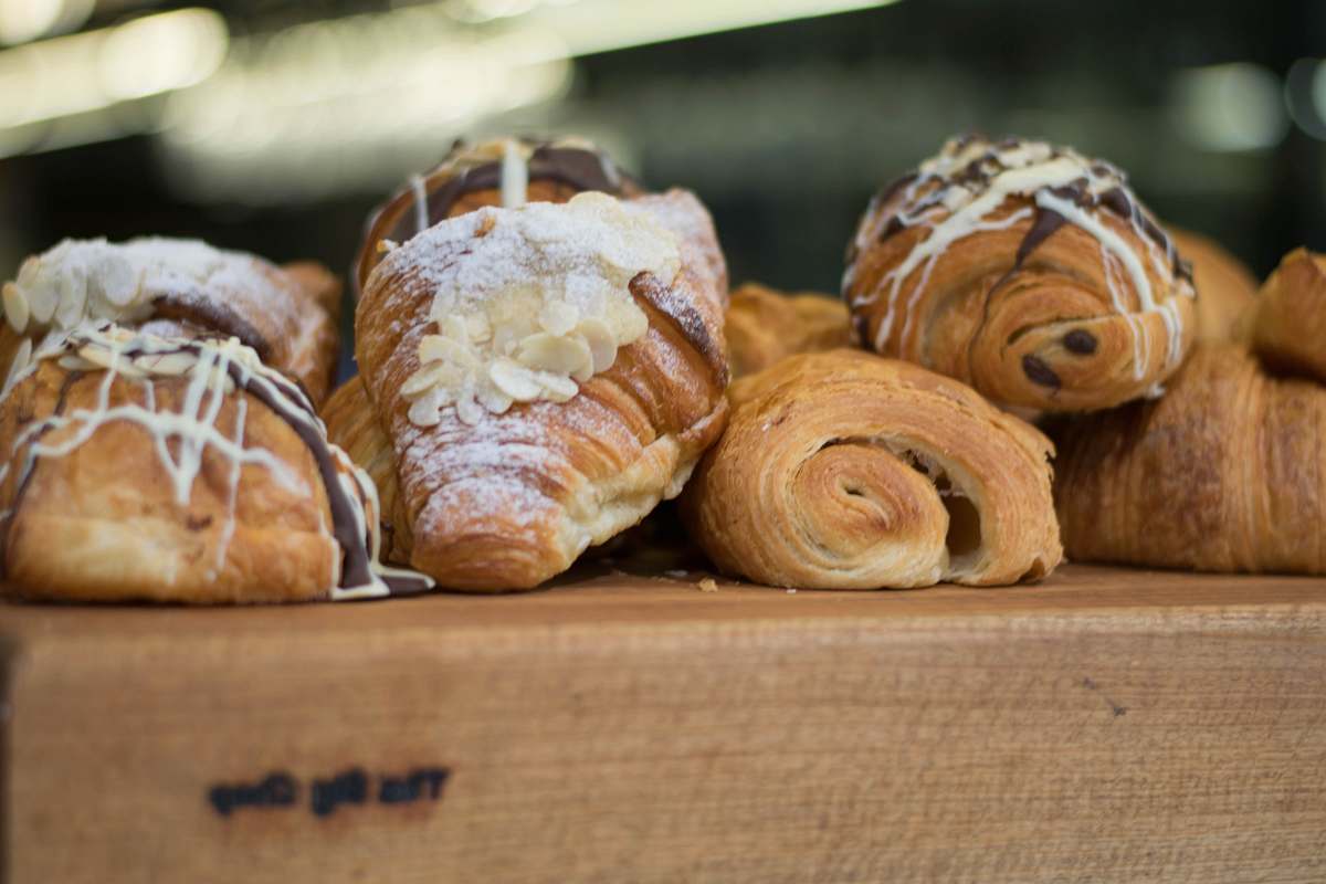 bread baked croissant breads croissant