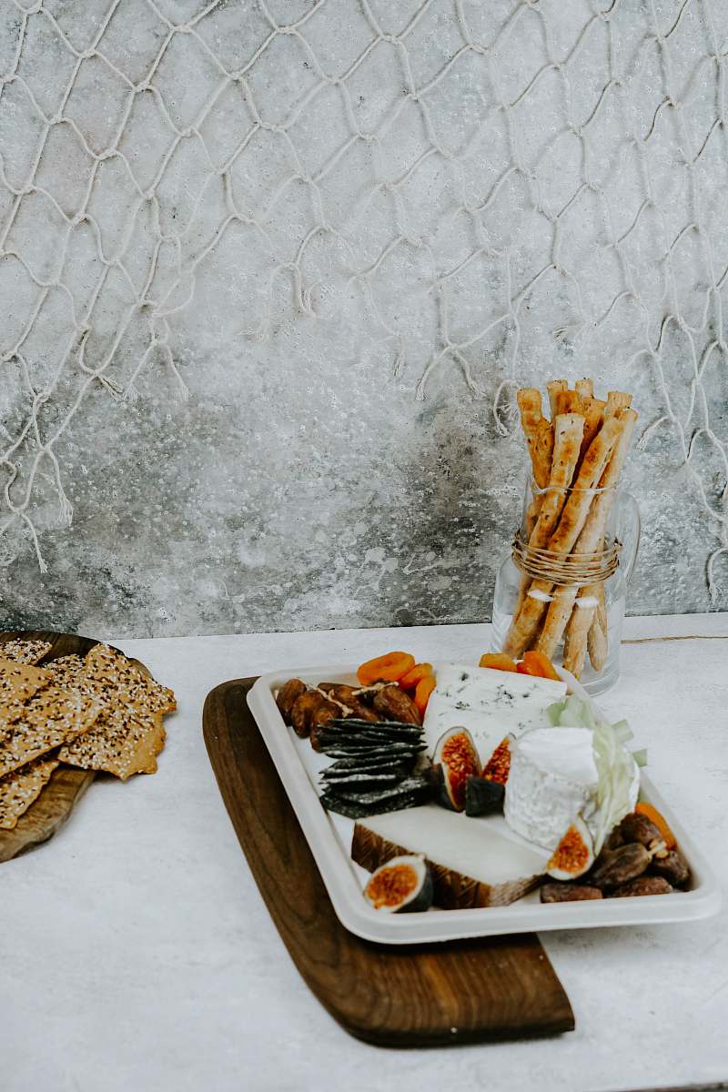 bread baked desserts cracker