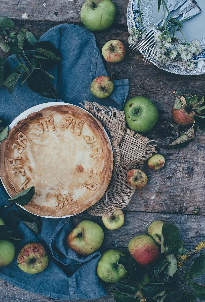 apple baked pie beside green apples apples