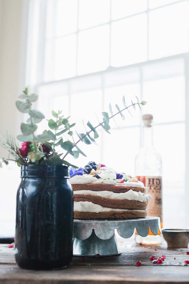 vase black mason jar with plant cake