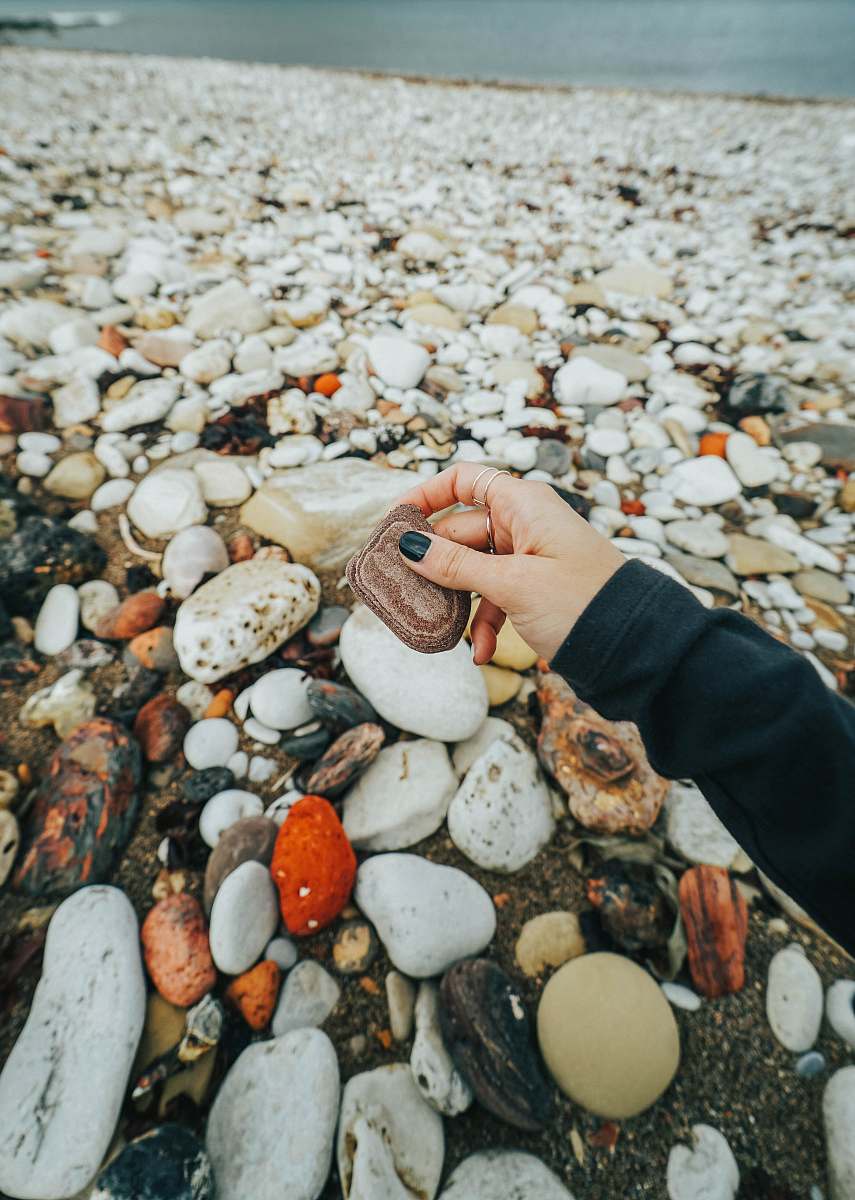 egg brown stone pebble