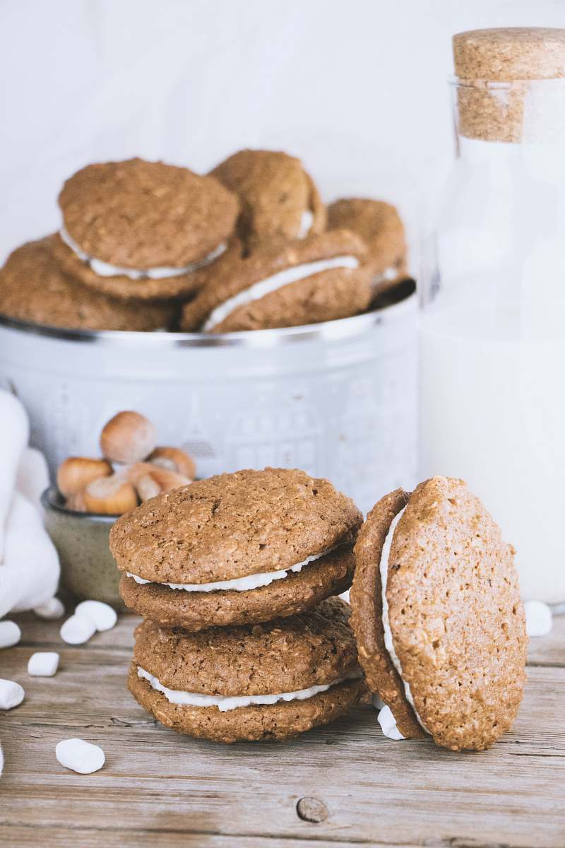 bread bunch of cookies biscuit