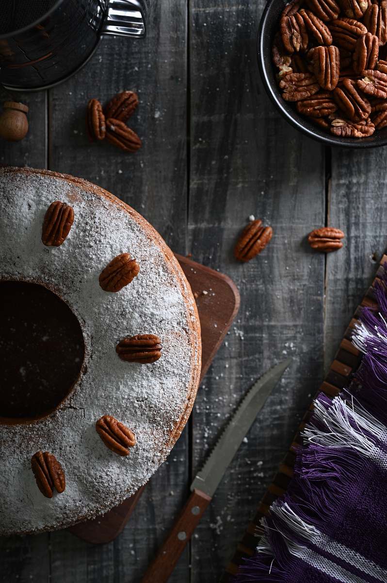 grain bundt cake on wooden board vegetable