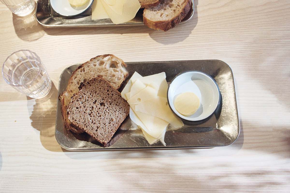 egg cheese and bread on tray bread