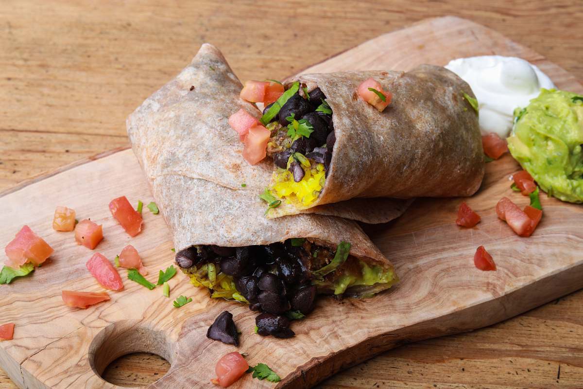 burrito cooked food bread