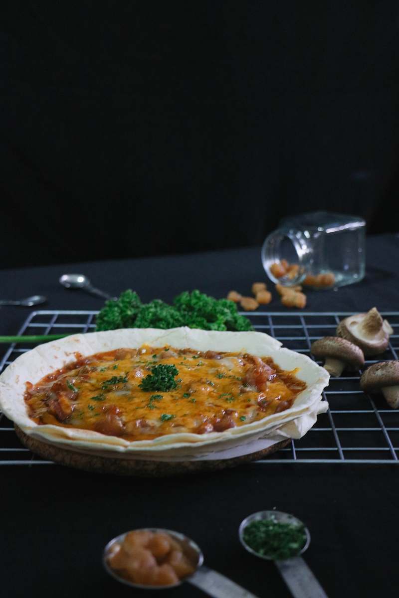 pizza cooked food on bowl meal