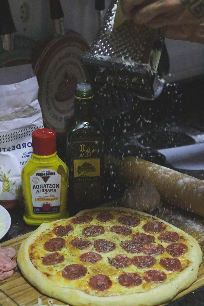 pizza cooked pizza bottle