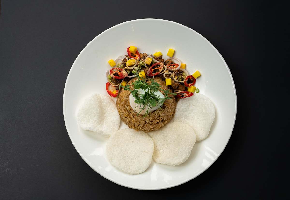 dish food on plate meal