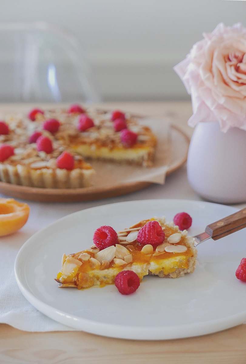 dessert fruit pizza cake