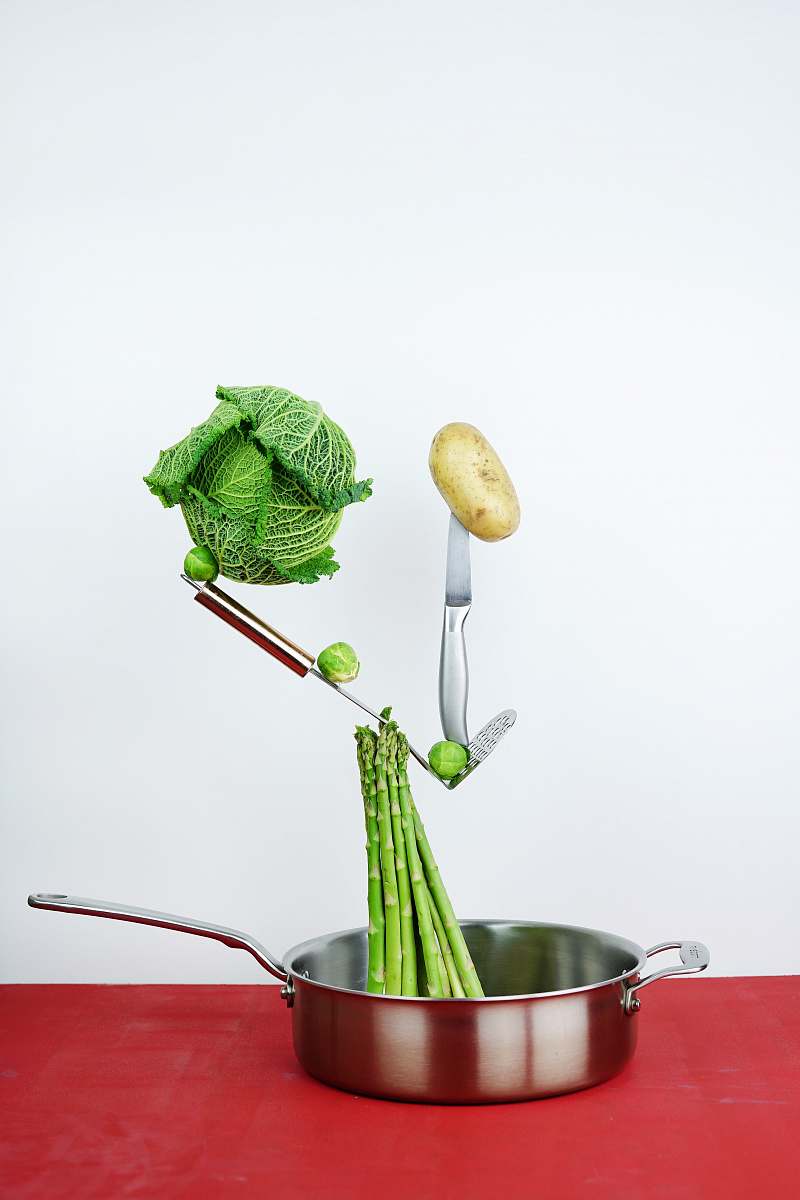 plant green cabbage and brown potato cabbage