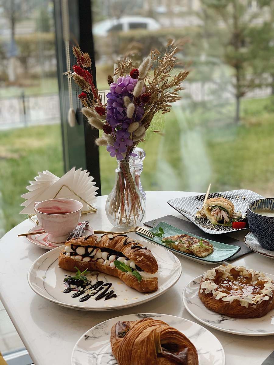 meal pastries on plates dish