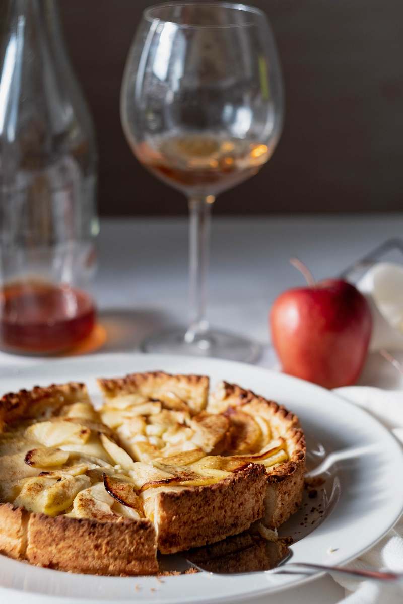 apple pie on white ceramic plate cake