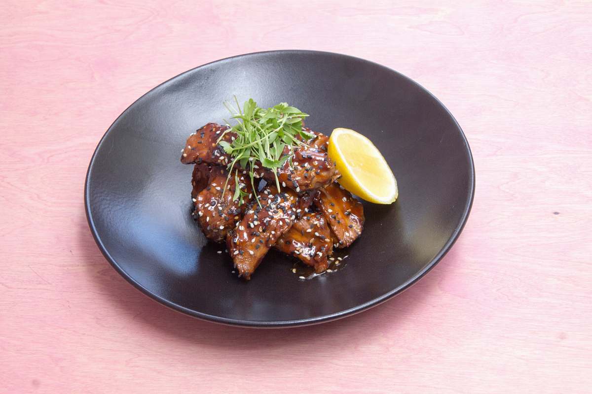 seasoning round black plate sesame