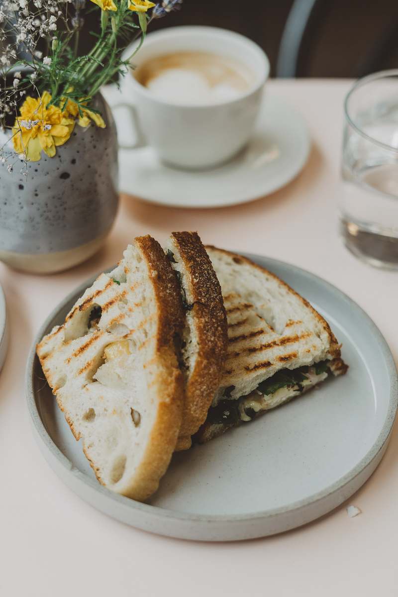 bread sandwiches on plate toast