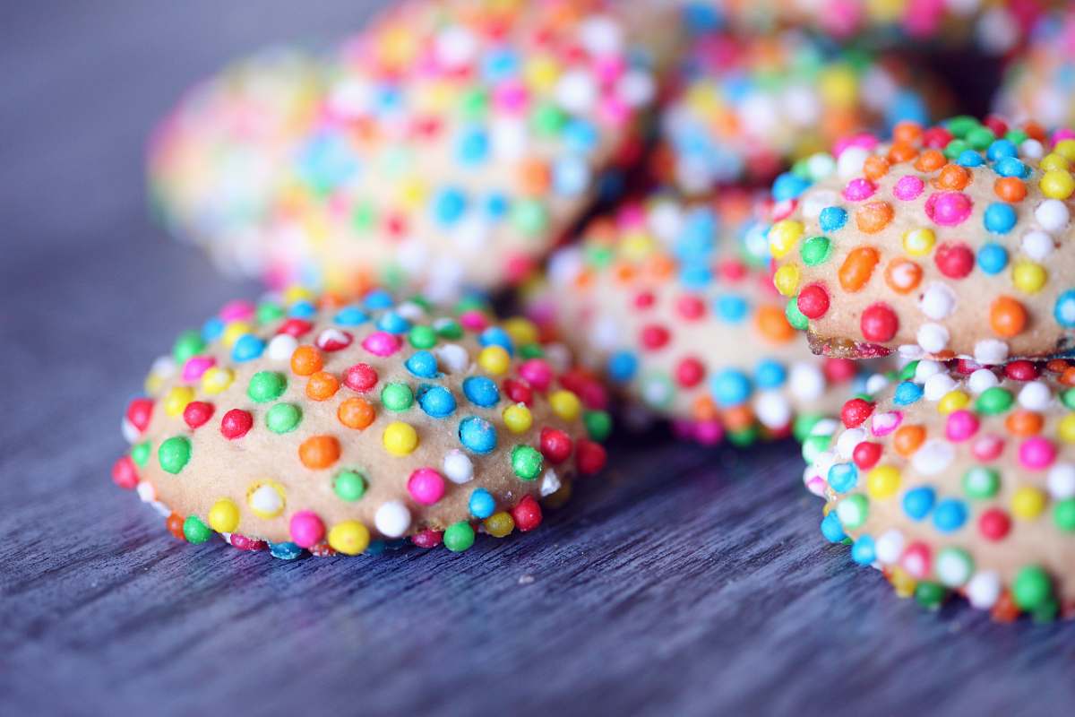 confectionery selective focus photography of baked pastries sweets
