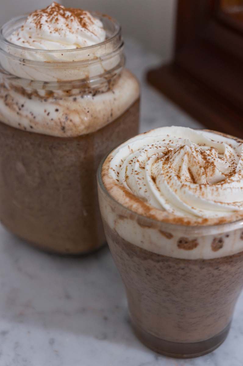 creme shallow focus photo of dessert in clear glass jar dessert