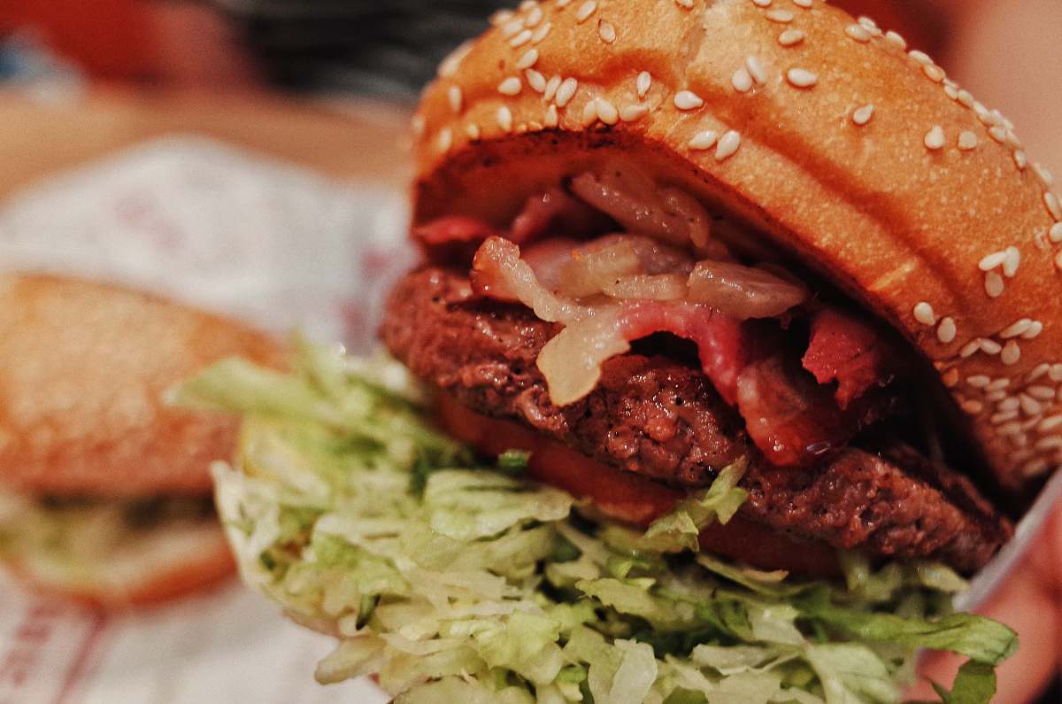 burger shallow focus photo of hamburger sandwich
