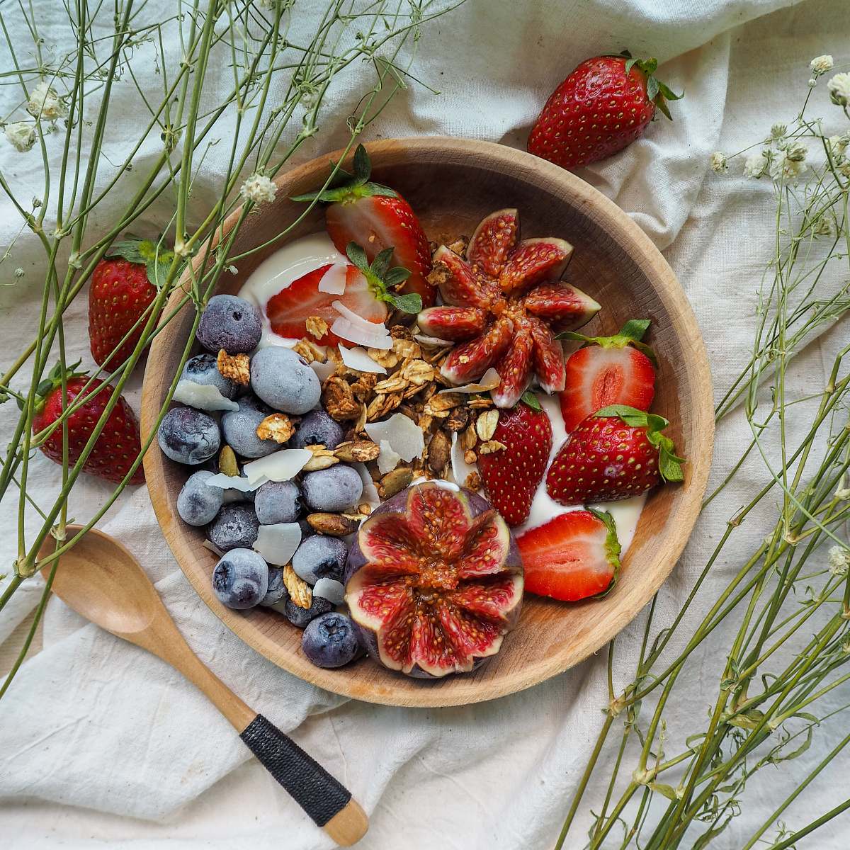 plant sliced fruits in bowl fruit