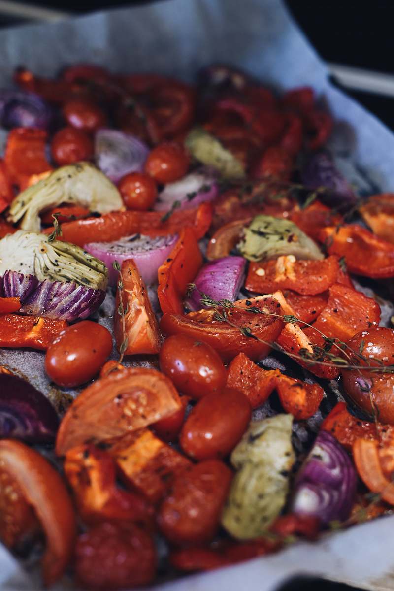 vegetable sliced tomatoes and onions carrot