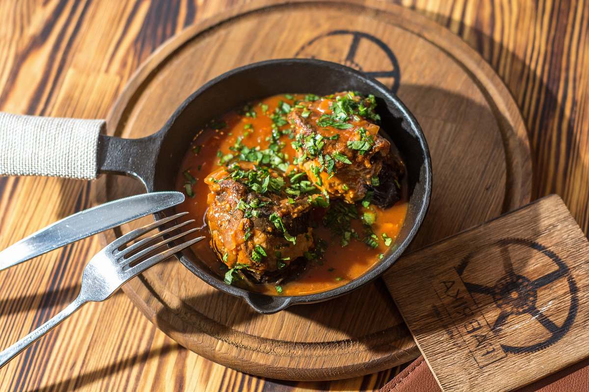 meal stew in pan dish