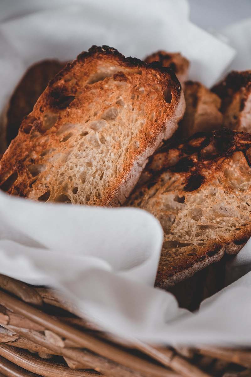 bread toasted bread bun