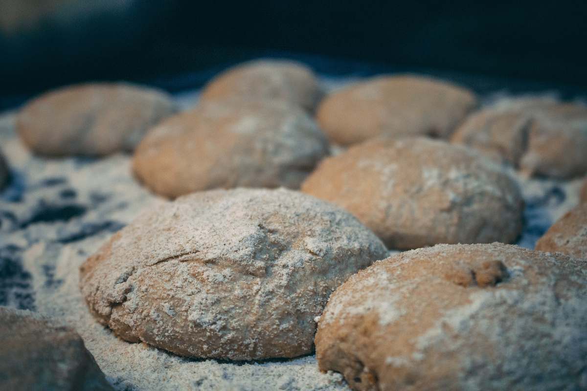 bread tray of cookies bun