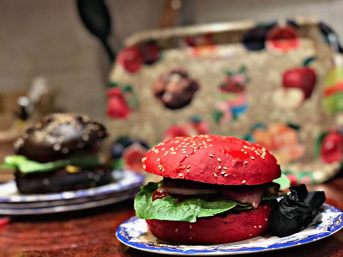 burger white and red ceramic plate yerevan