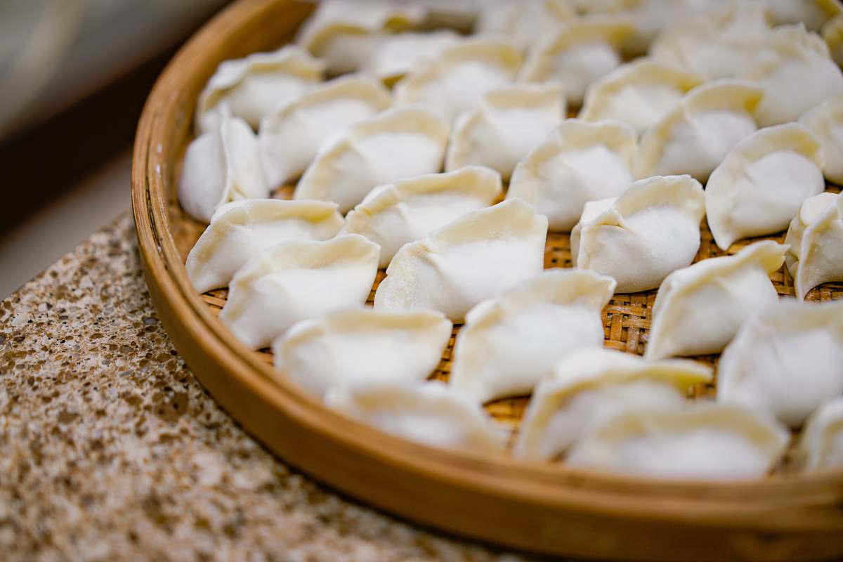 pasta white and yellow ceramic bowl ravioli