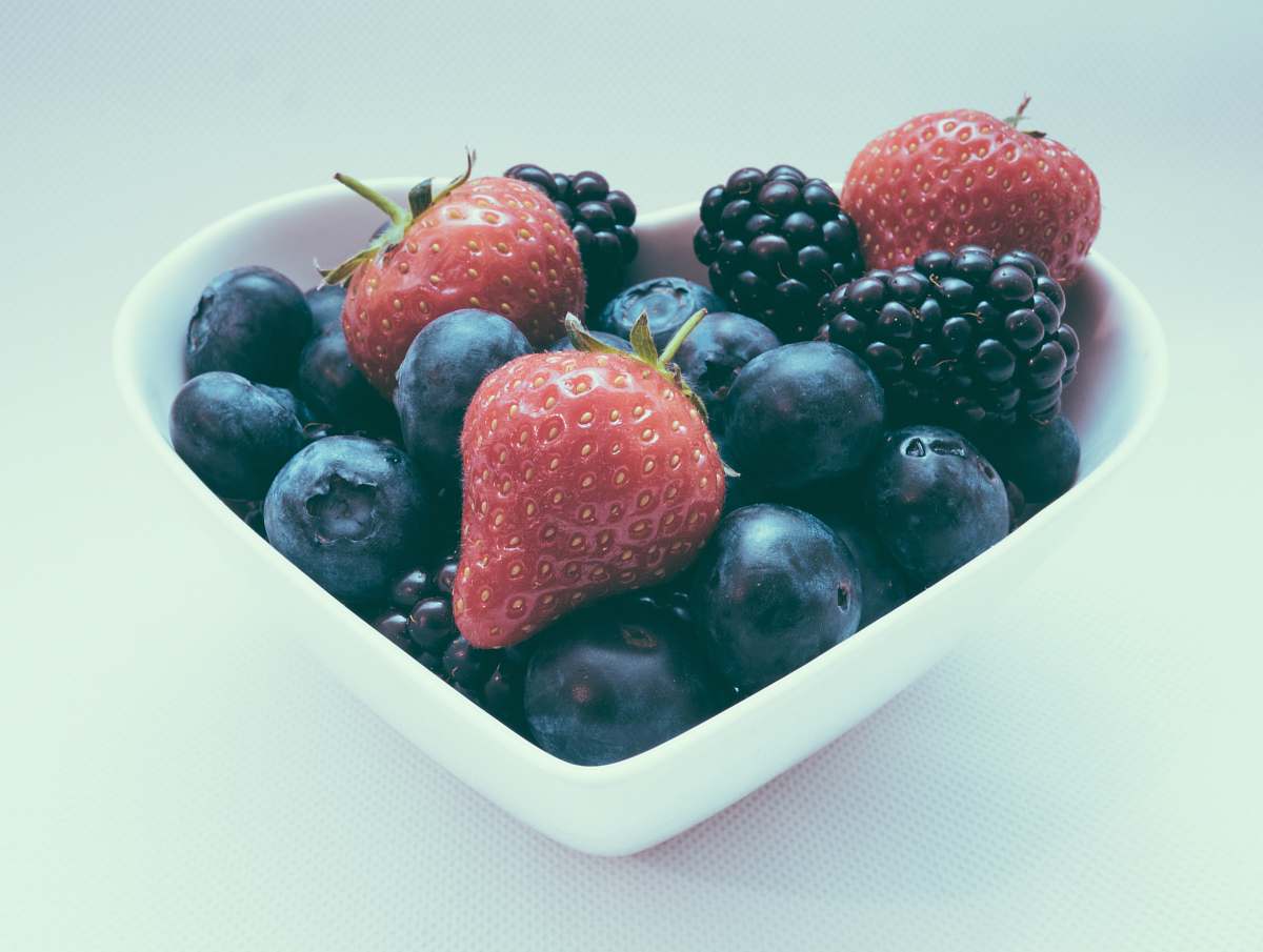 blueberry bowl of fruits food