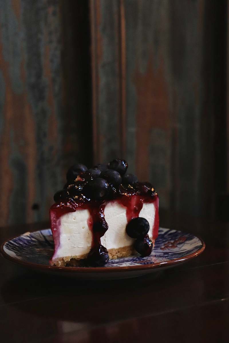 blueberry slice of berry cake fruit