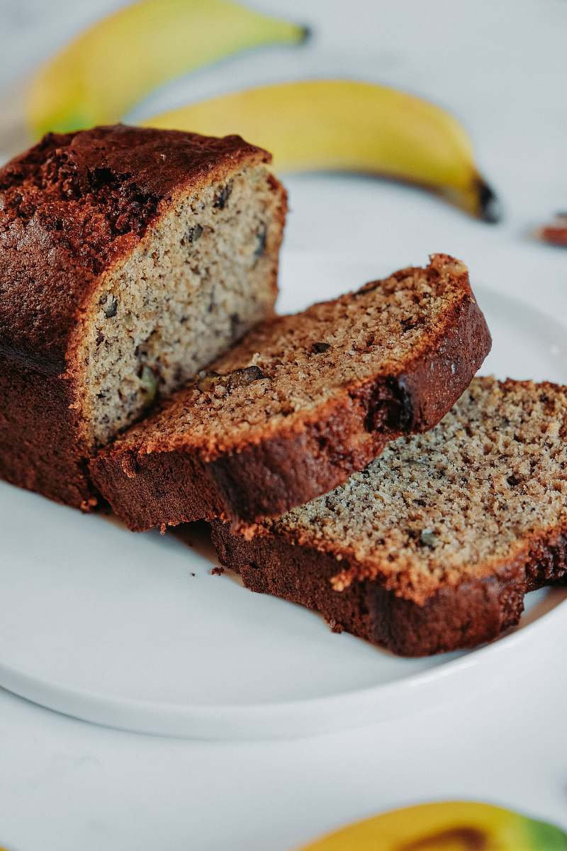 food sliced cakes bread