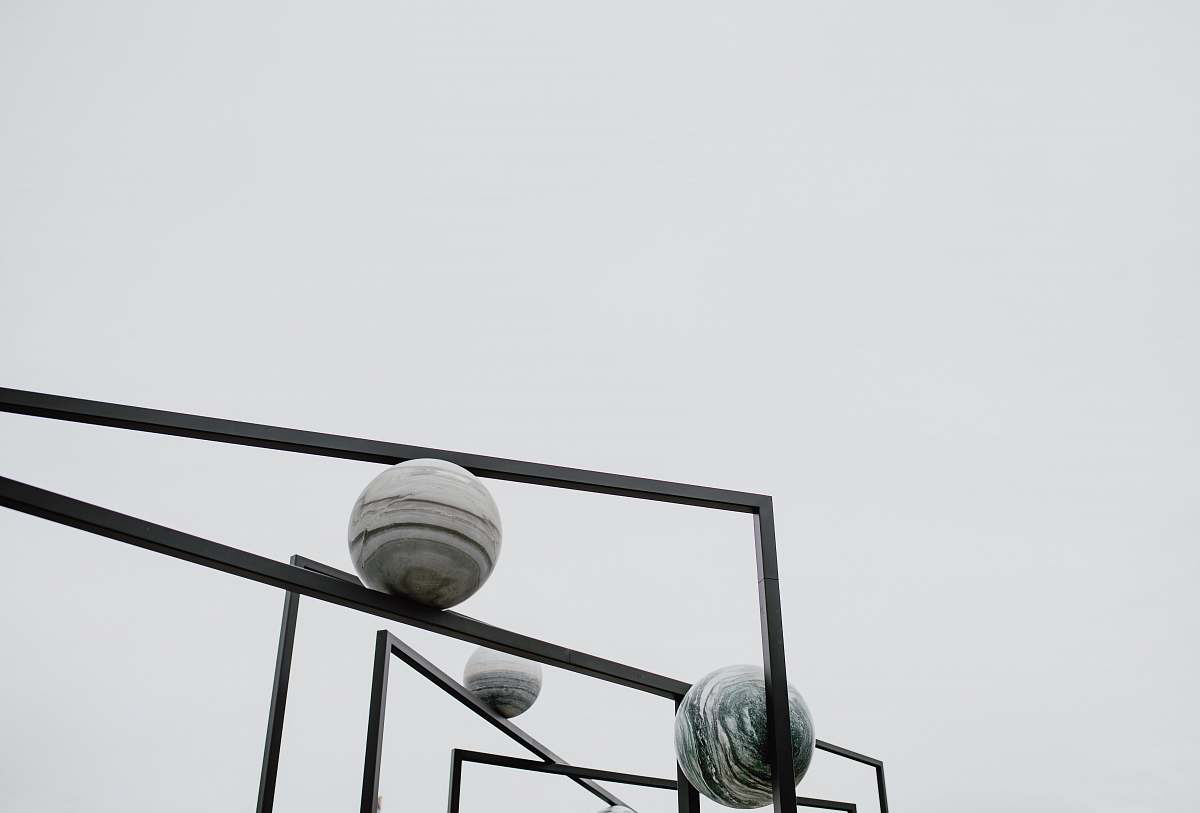 banister balls on frames handrail