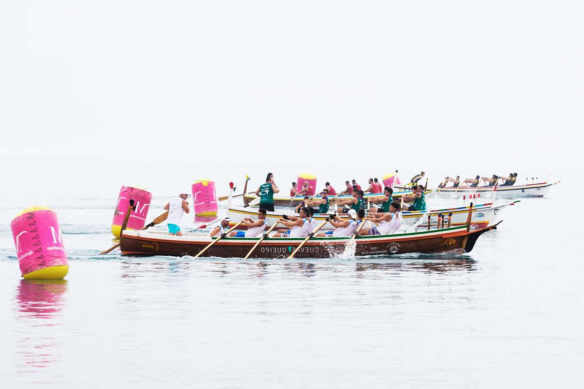 transportation dragon boat on water vessel