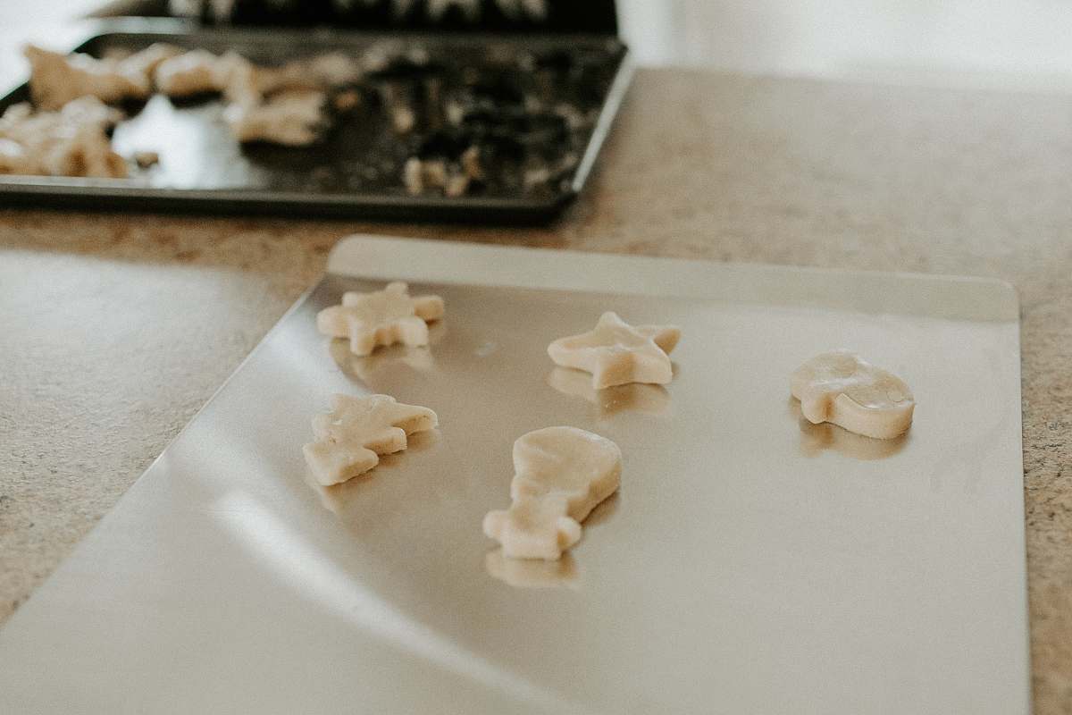 pasta five star and Christmas tree cookies ravioli