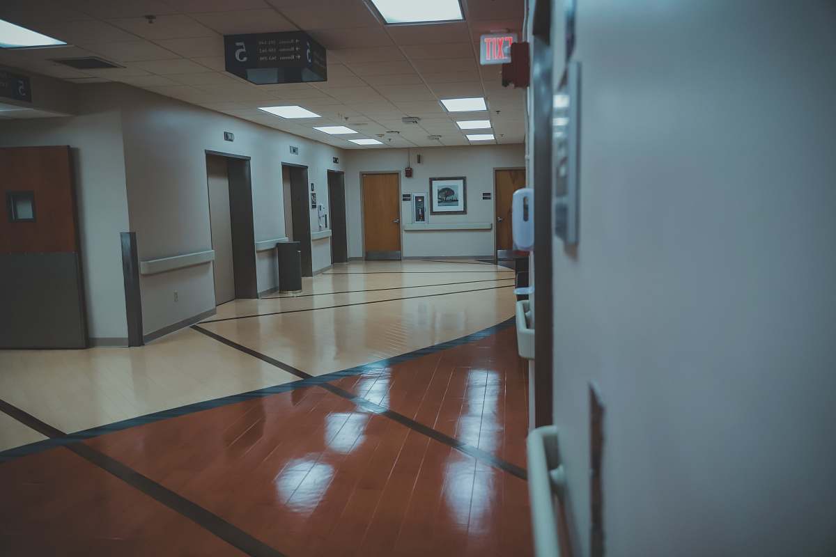 flooring closed door floor