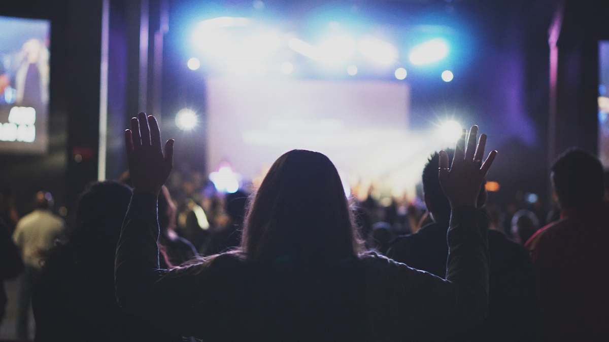 church woman raining two hands music