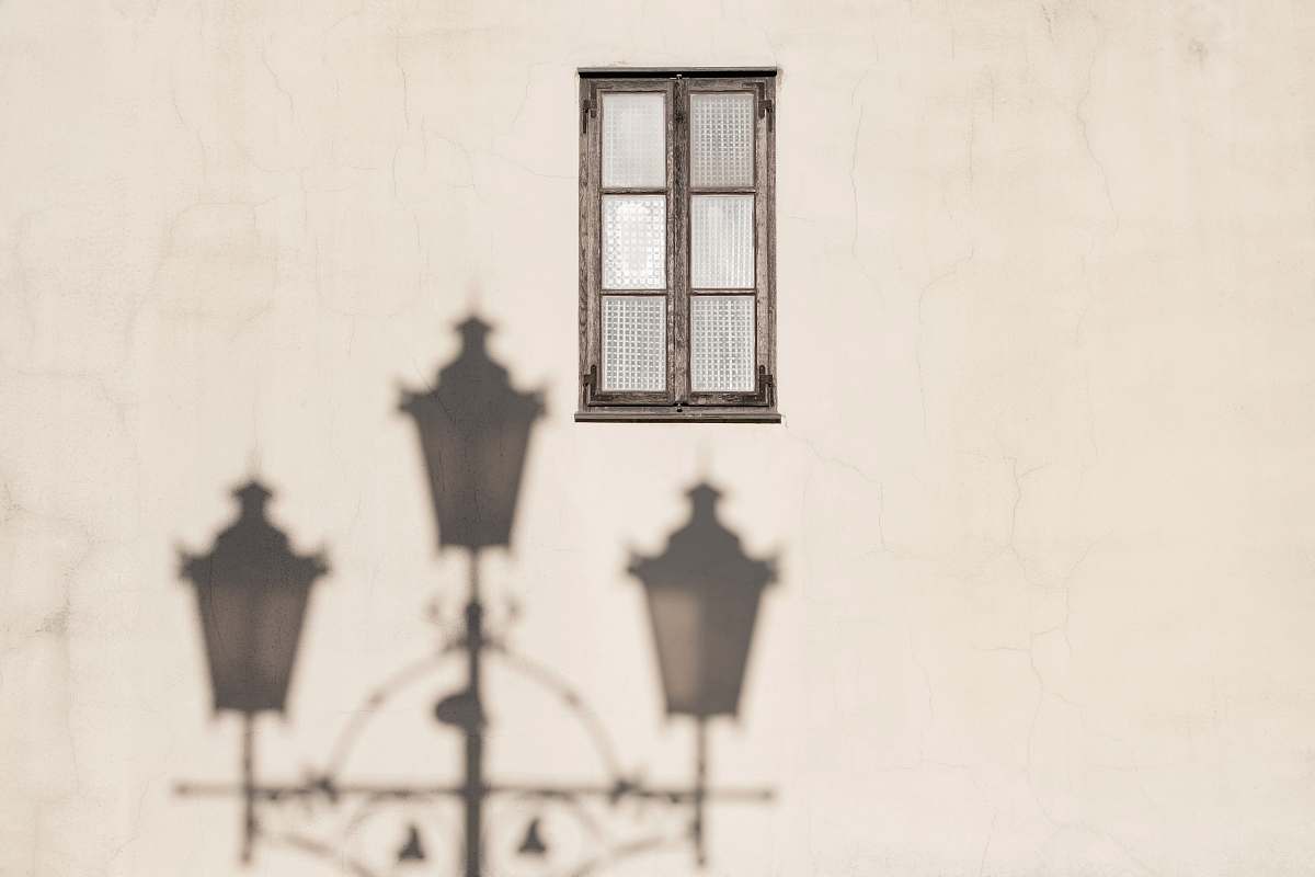 window glass window on wall rynek