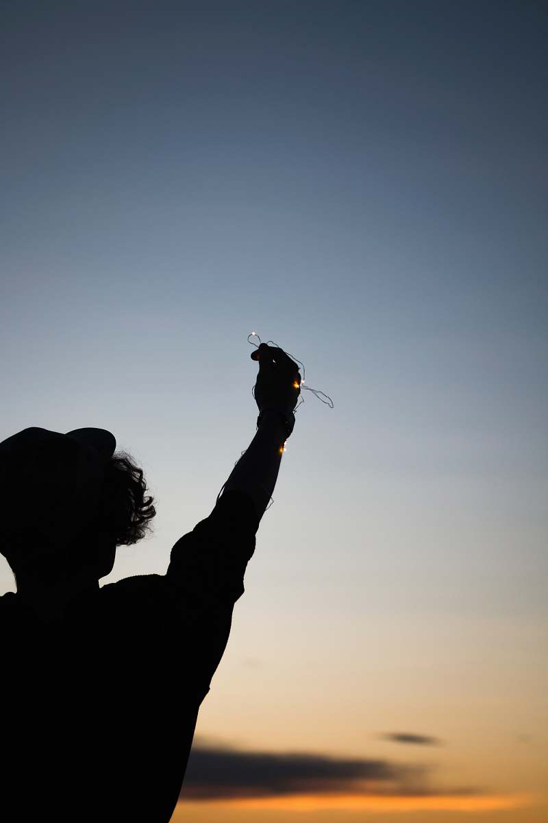 billings silhouette of person holding strings united states