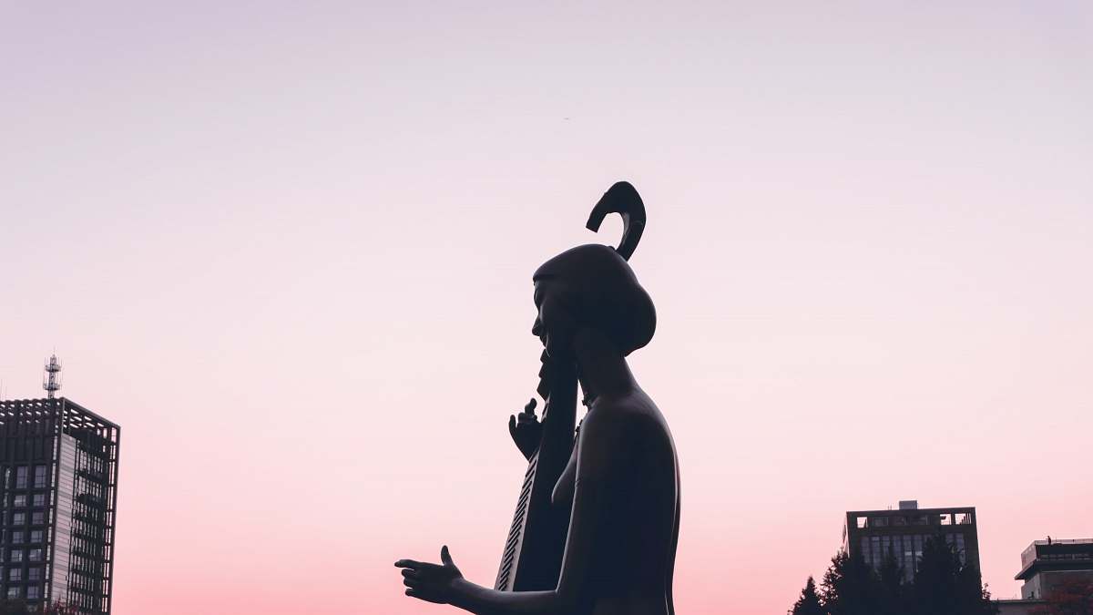 shanghai silhouette of statue china
