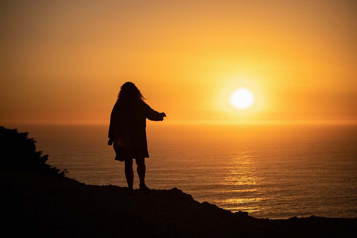 nature silhouette of woman outdoors