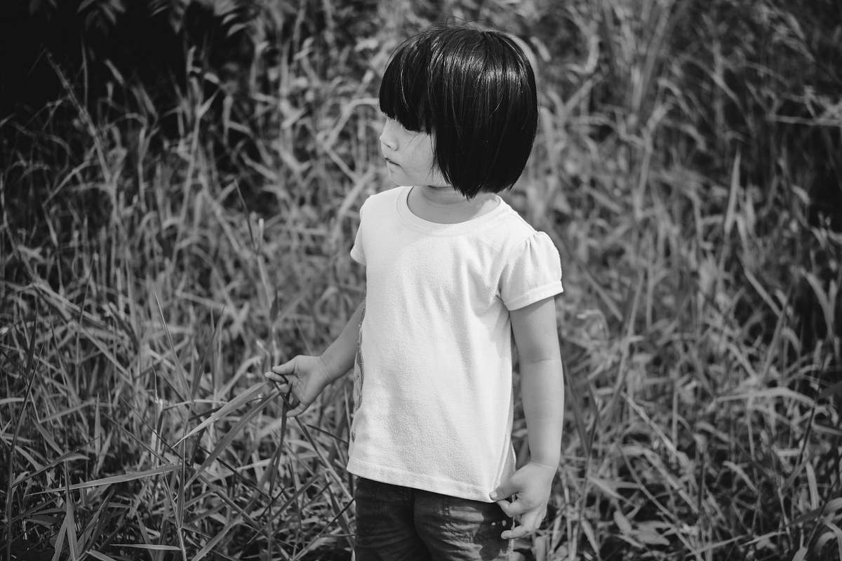 grey greyscale of girl wearing t-shirt human