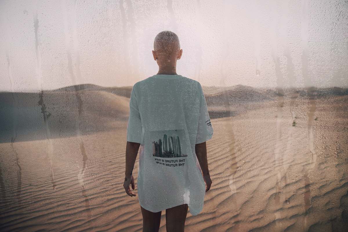 people white 3/4-sleeved top person