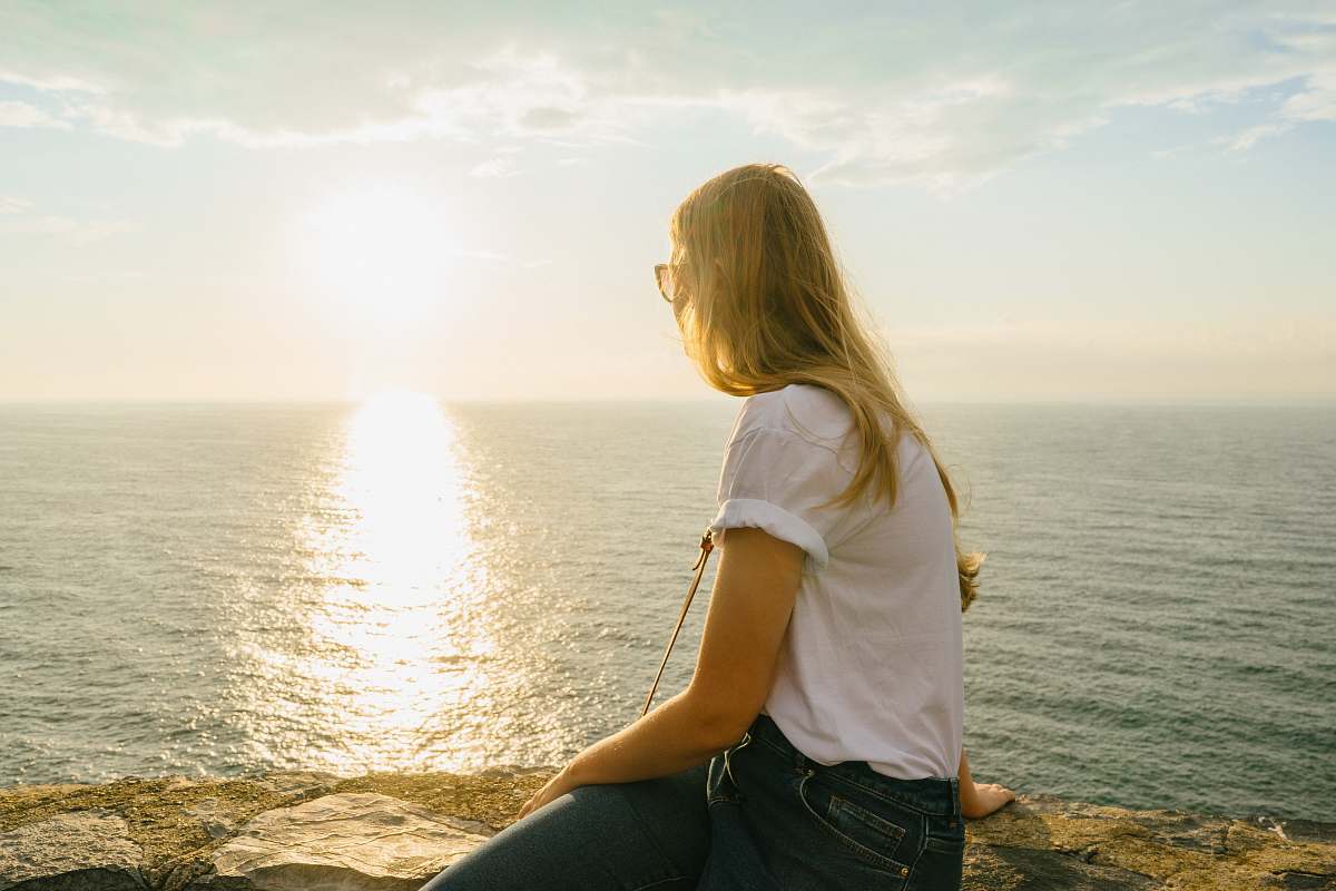 human woman staring at horizon person