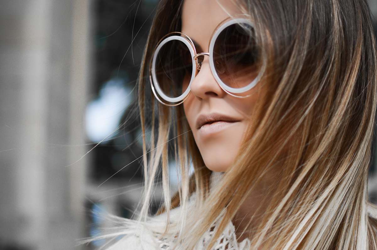 fashion woman wearing sunglasses sunglasses