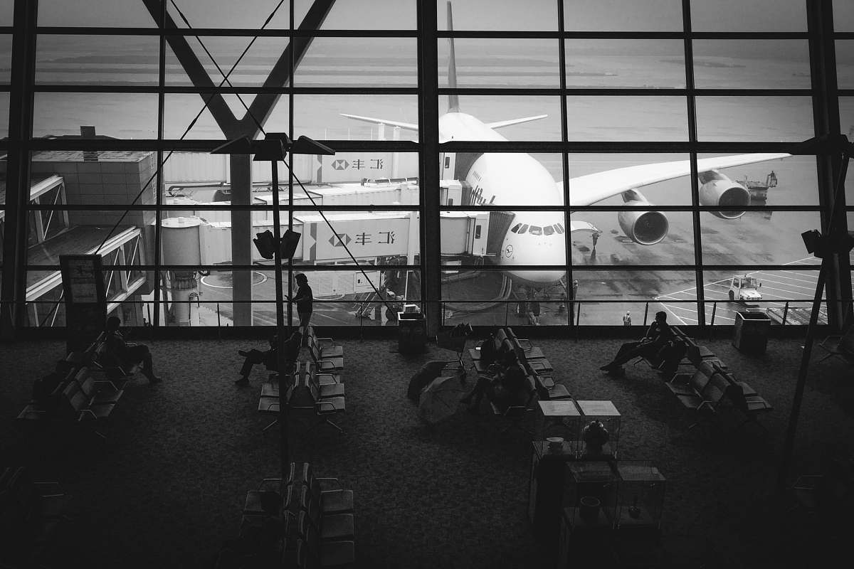 shanghai people inside airpot airport