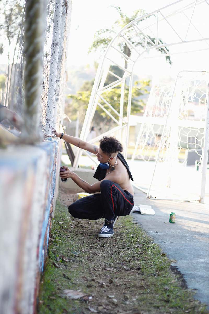 person man bundling wall exercise