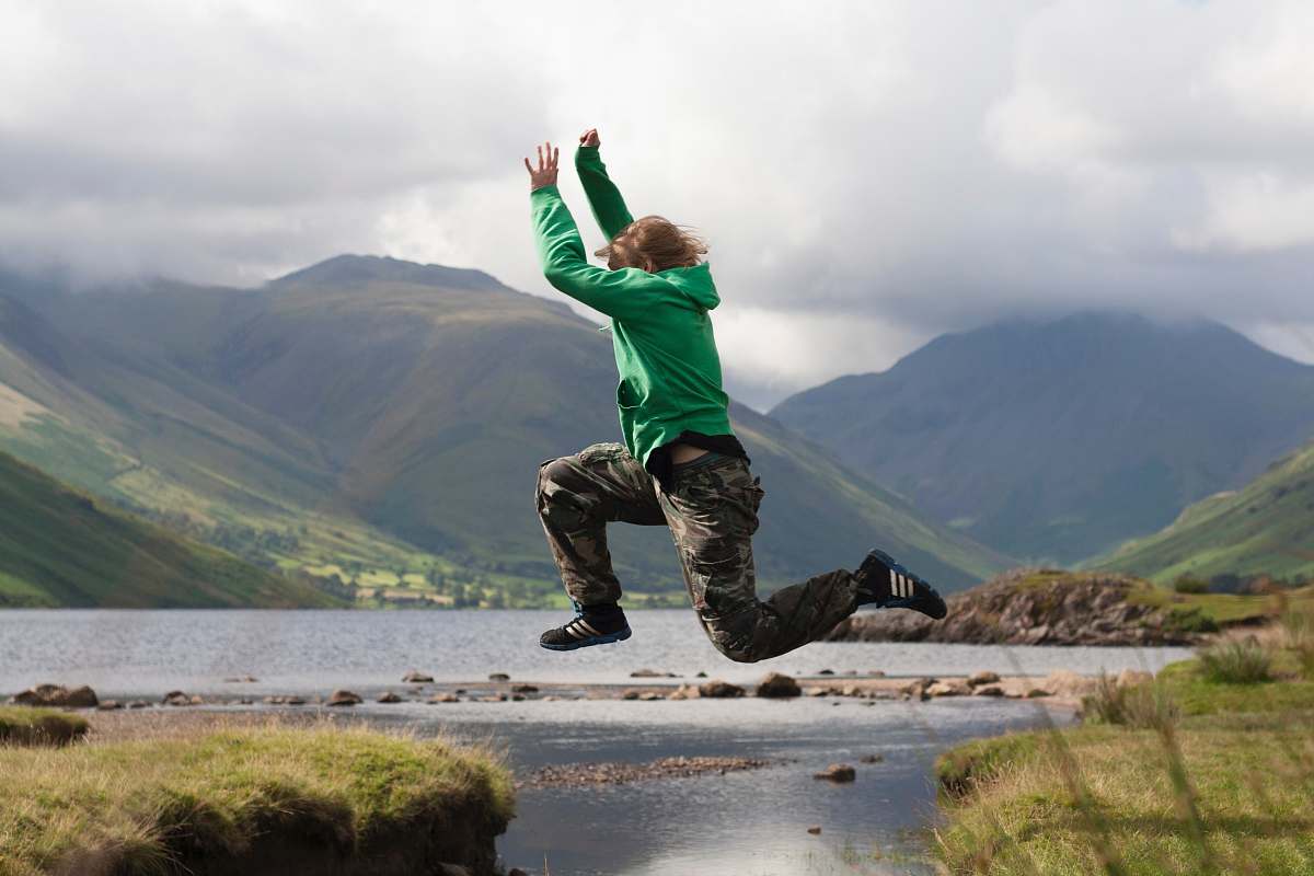 person person jumping cliff people