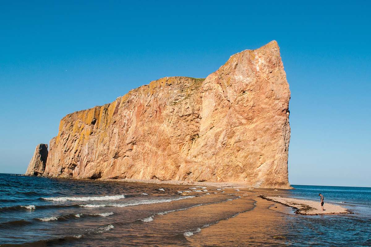 cliff  percé