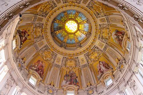 building church ceiling with paintings apse