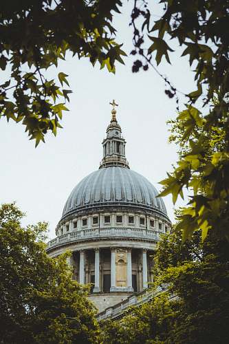 building gray concrete dome-top church during day dome